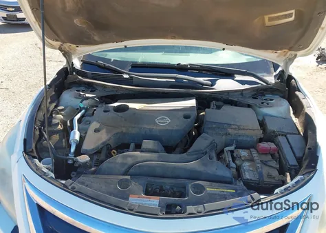 2015 Nissan Altima 2.5 S из США, поврежденный, VIN 1N4AL3AP5FN898623